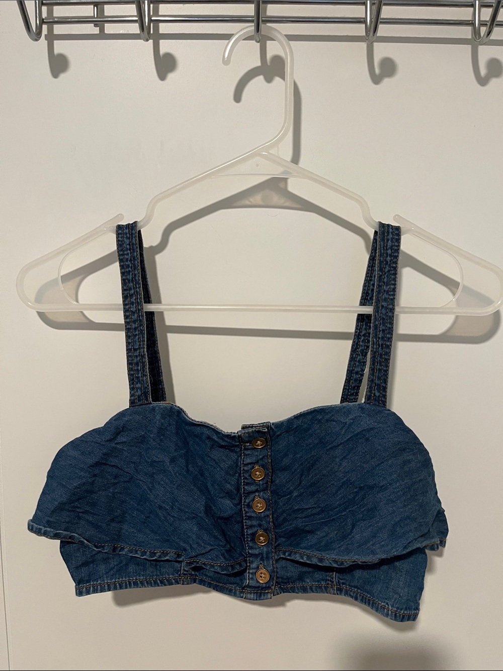 Bebe Blue Chambray Sleeveless Button Closure Crop Top Festival Western Boho